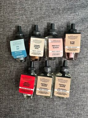 NEW Lot Of 7 Bath & Body Works Wallflowers Fragrance Refill Fall Woodsy Holiday